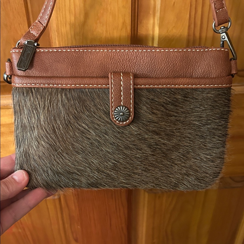 Wrangler Brown Leather Belt Bag - Picture 2 of 9